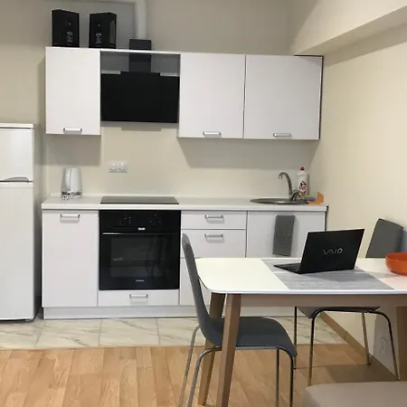 Apartamento метро берестейская, квартира студио ул. машиностроительная 39 Kiev