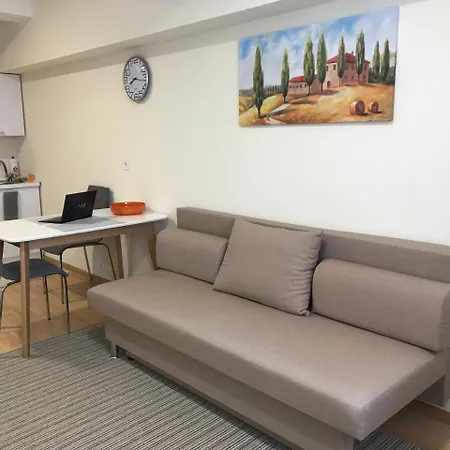 метро берестейская, квартира студио ул. машиностроительная 39 Apartamento